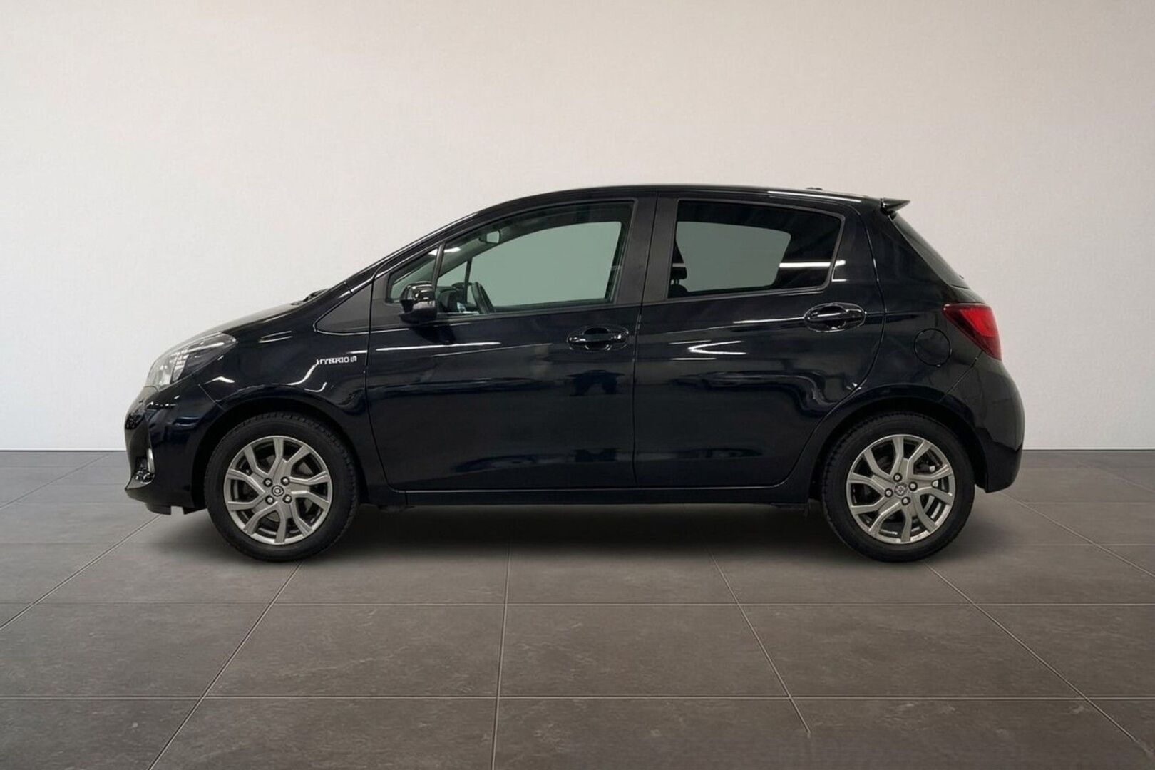TOYOTA YARIS 2016