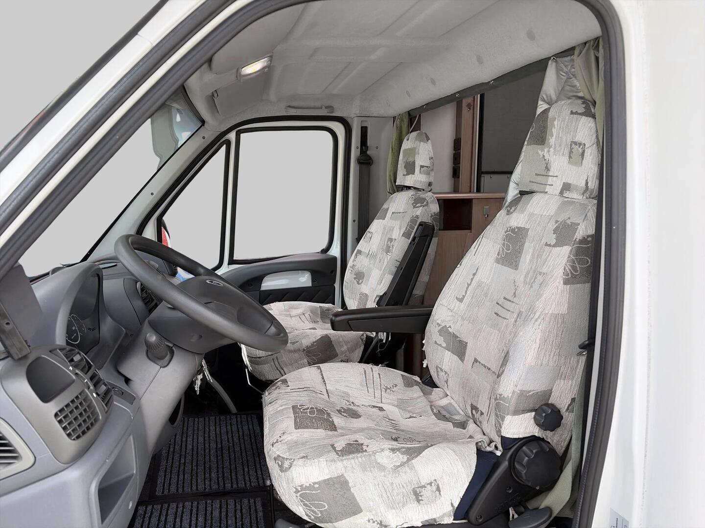 ADRIA CORAL 660 DP 2003