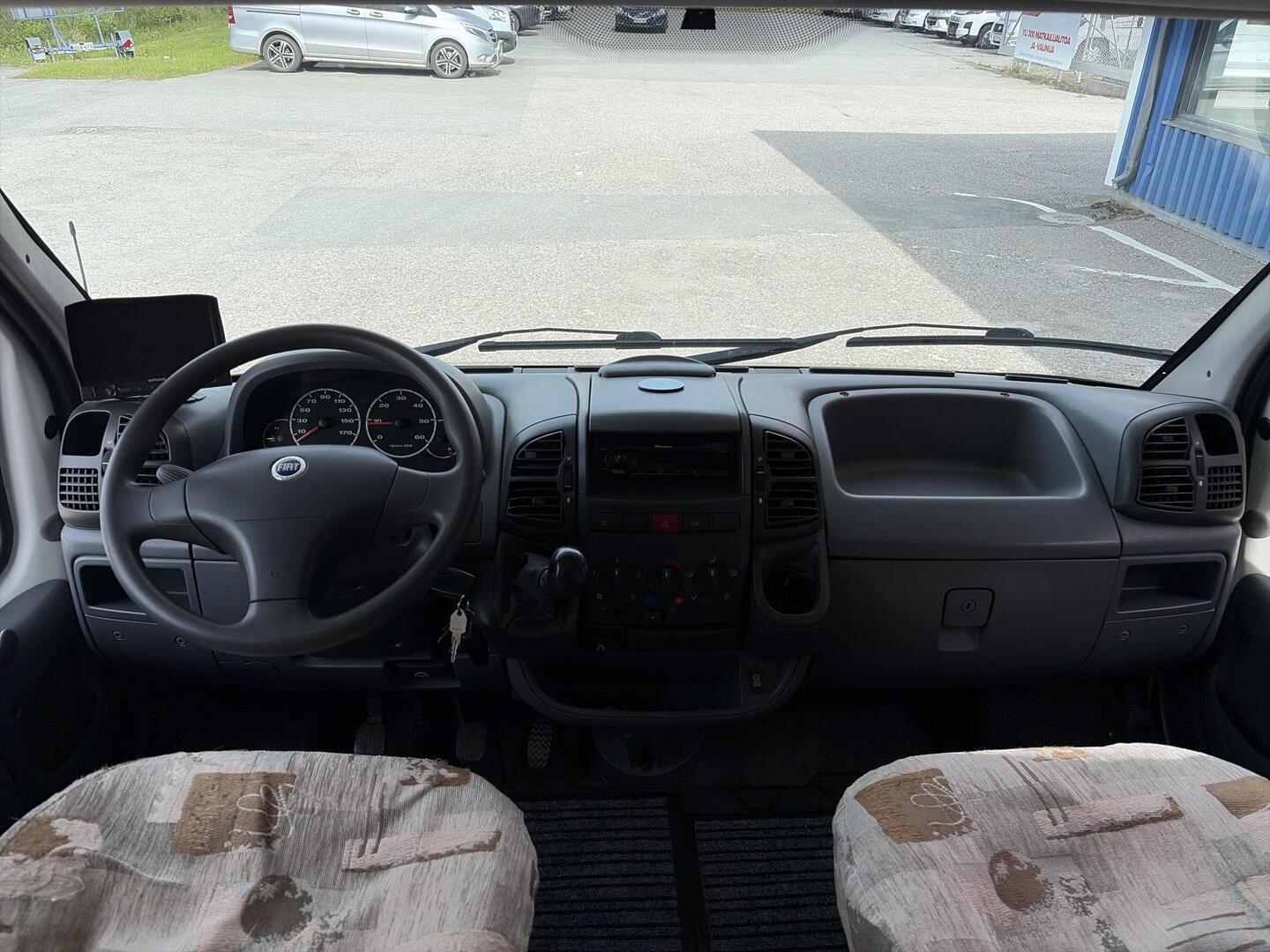 ADRIA CORAL 660 DP 2003