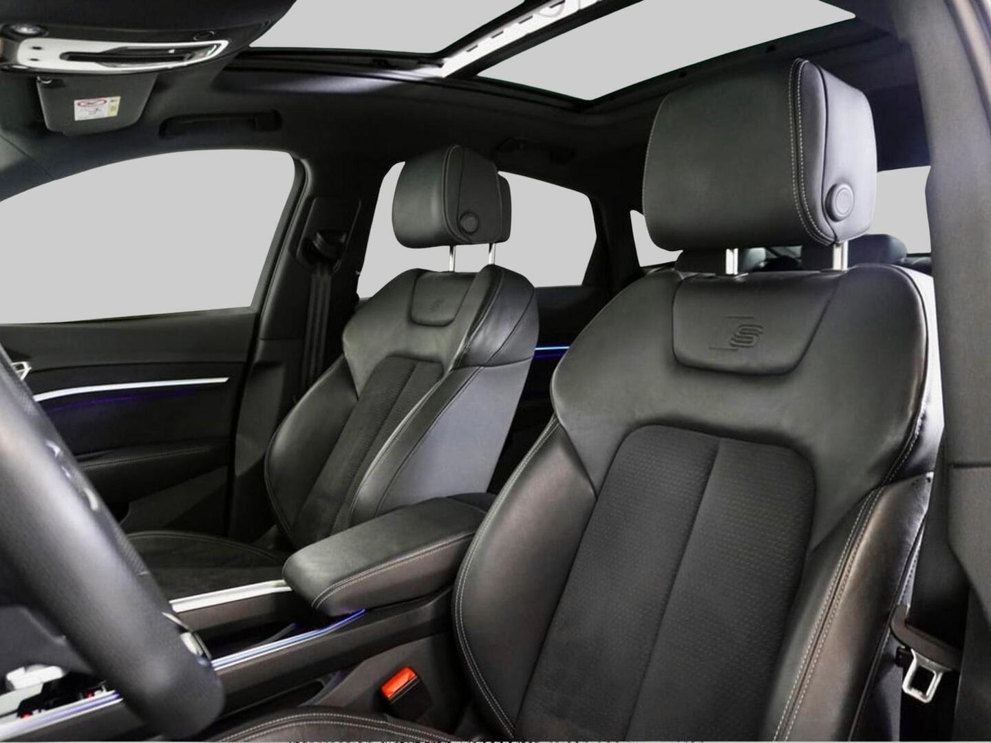 AUDI Q8 E-TRON 2024