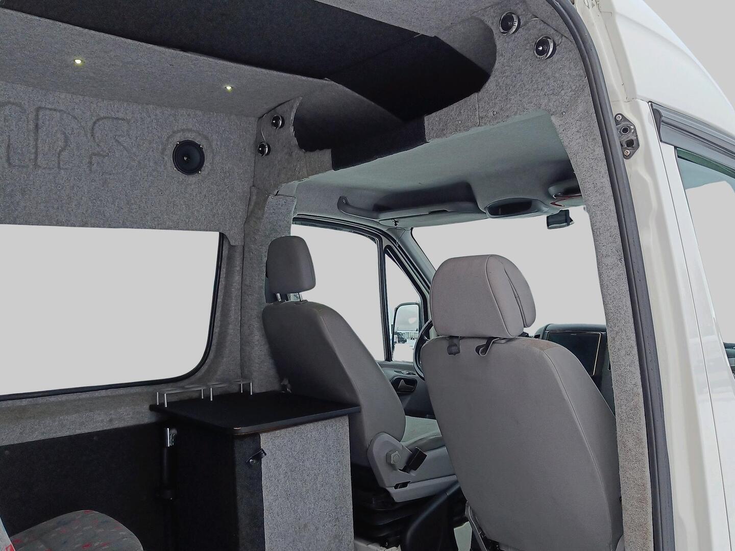 VOLKSWAGEN Crafter 2008