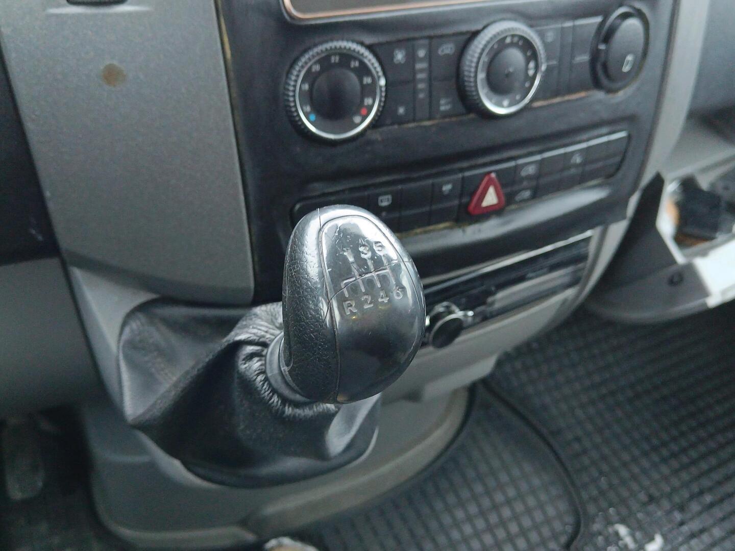 VOLKSWAGEN Crafter 2008