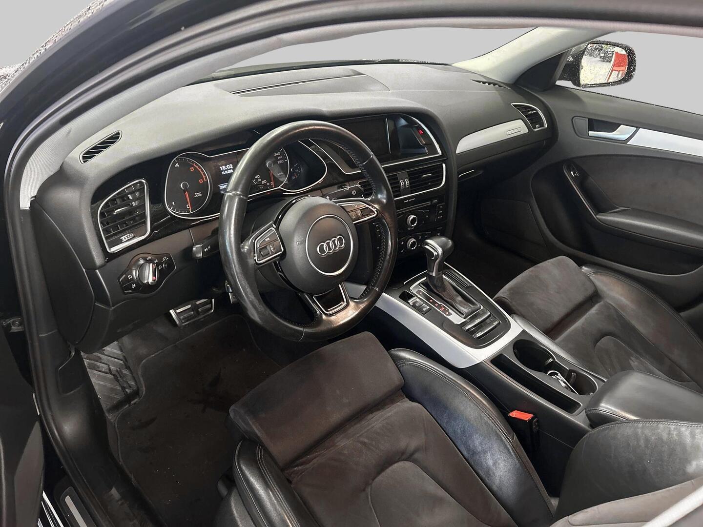 AUDI A4 2015