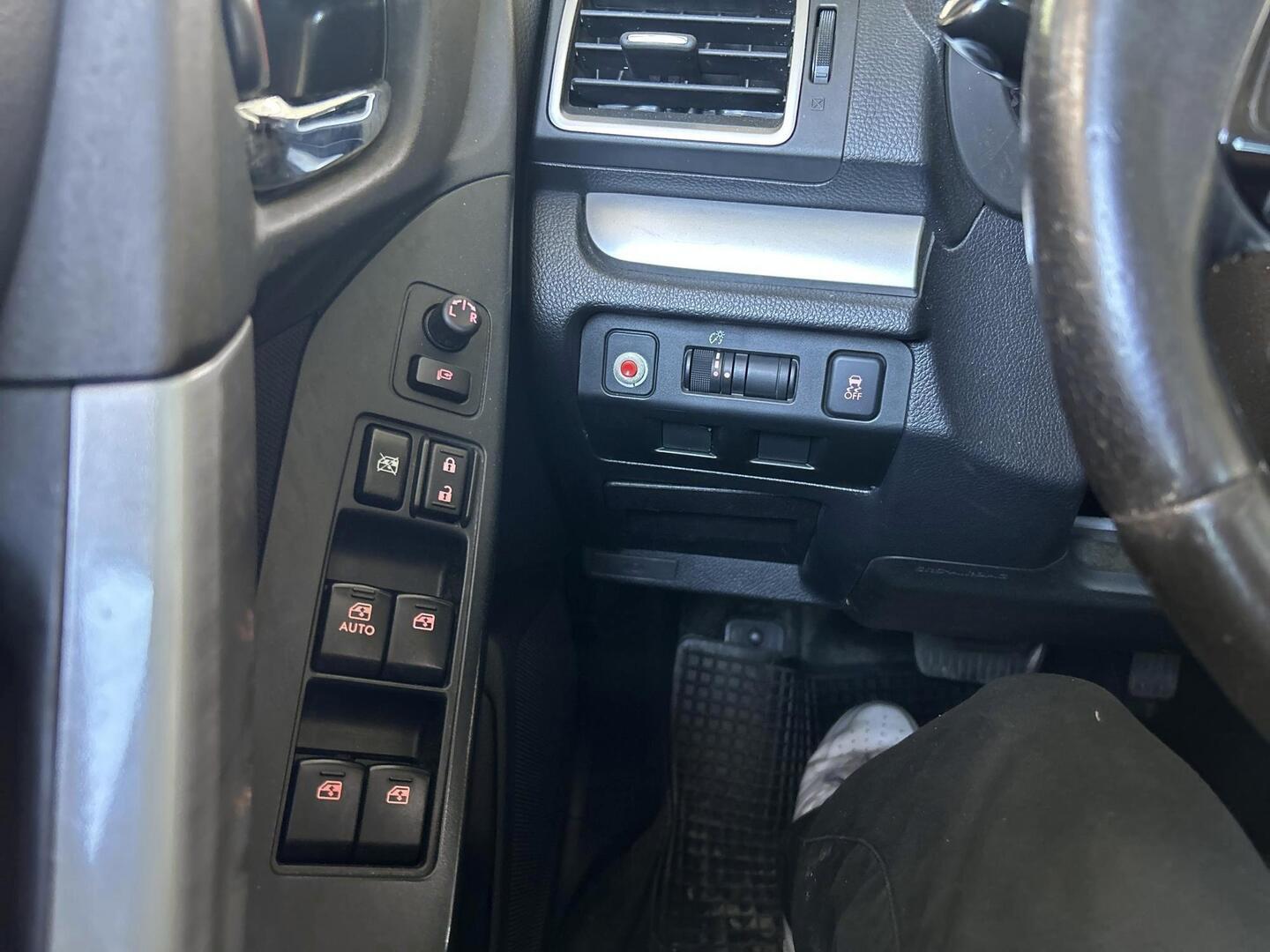 SUBARU Forester 2015