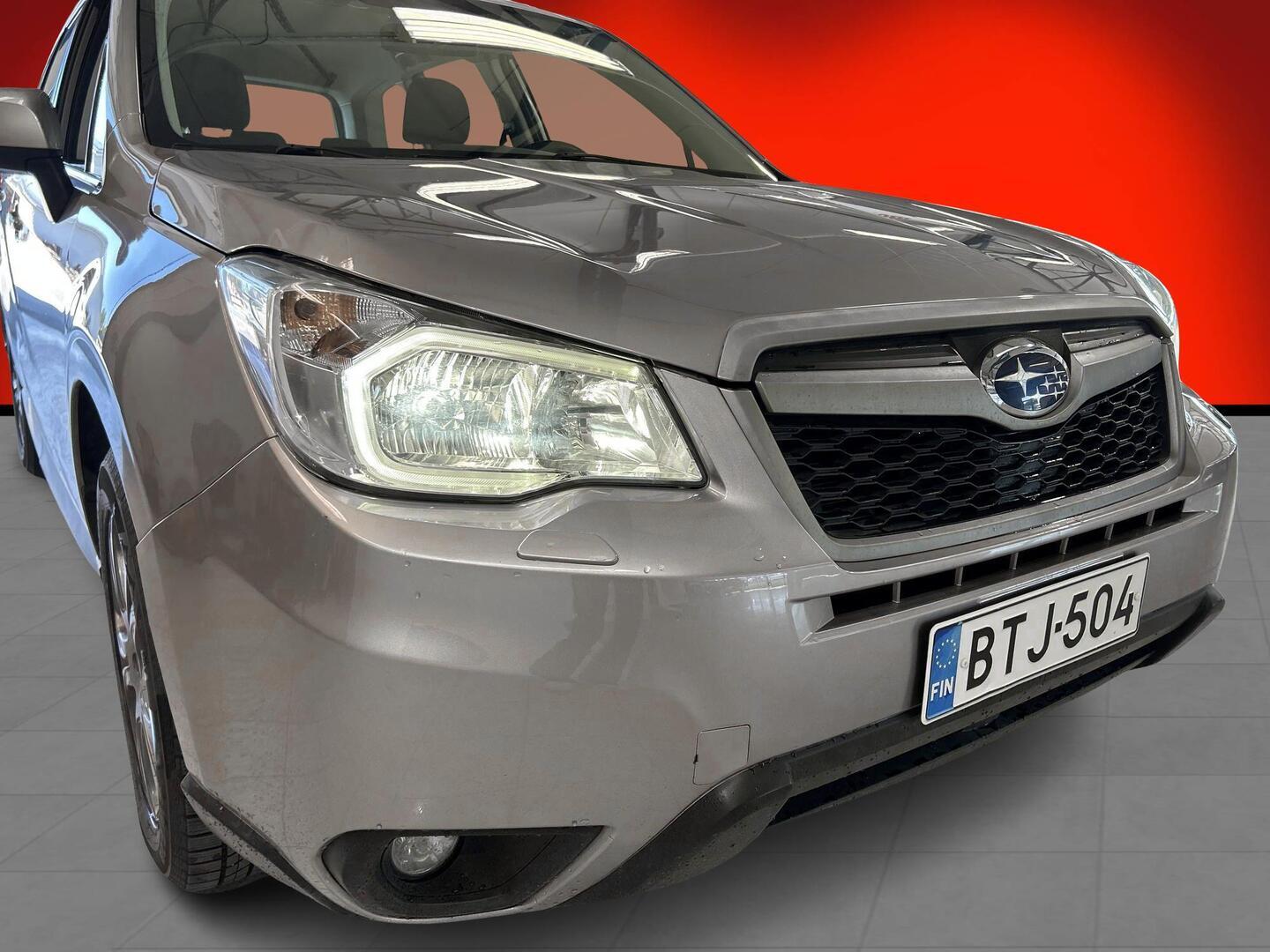 SUBARU Forester 2015