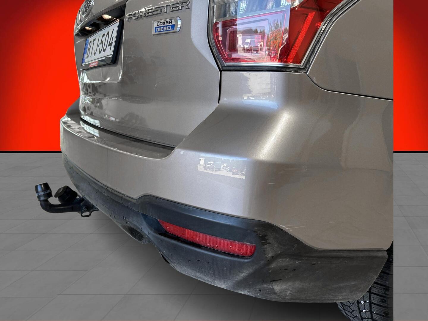 SUBARU Forester 2015