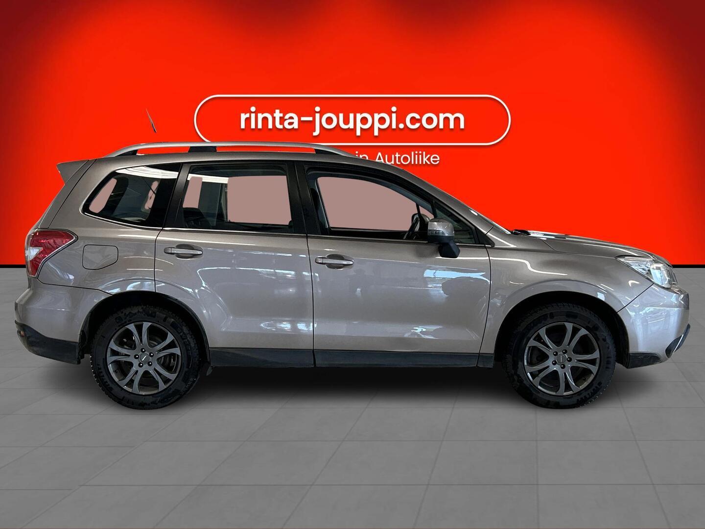 SUBARU Forester 2015