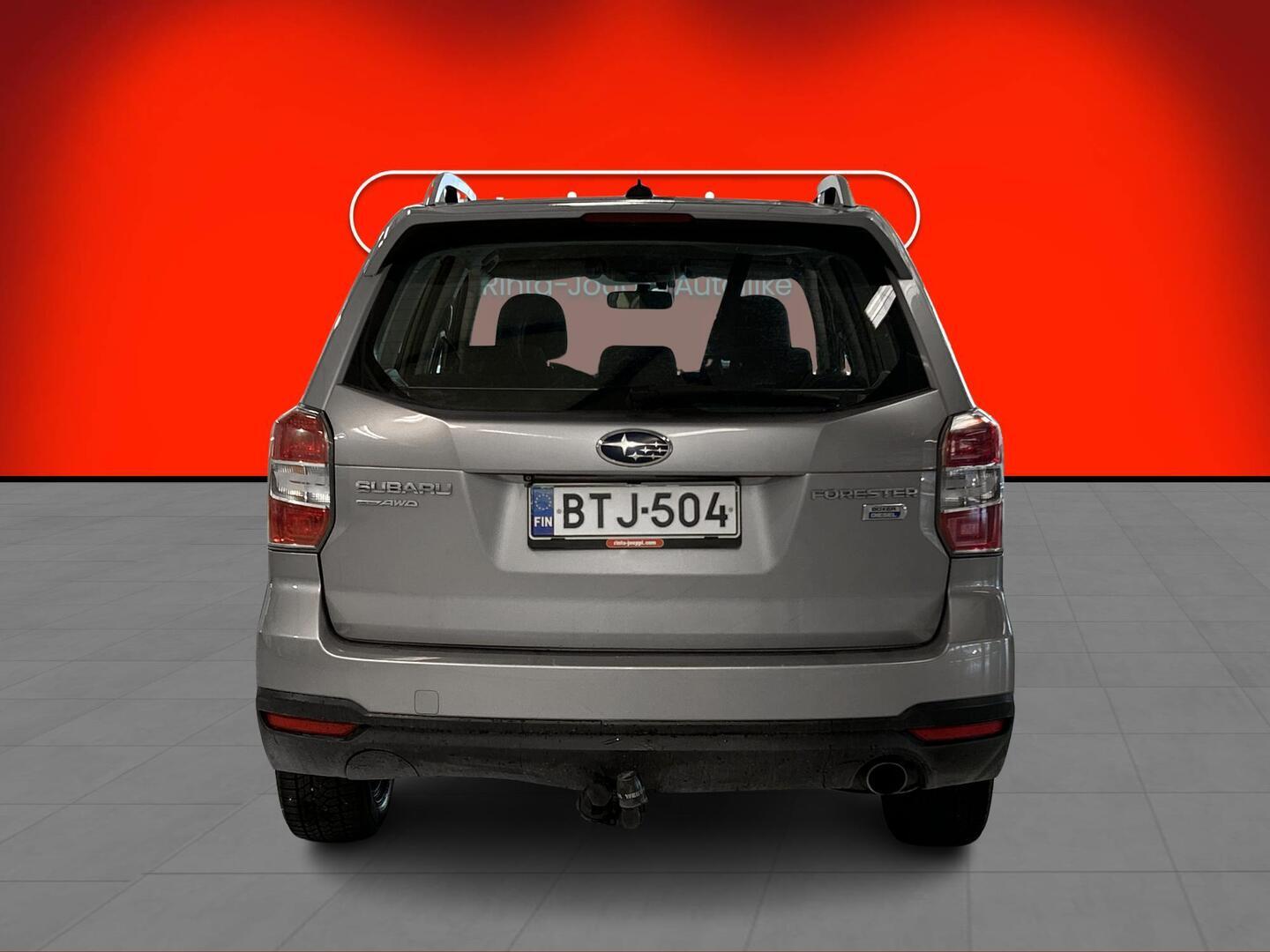 SUBARU Forester 2015