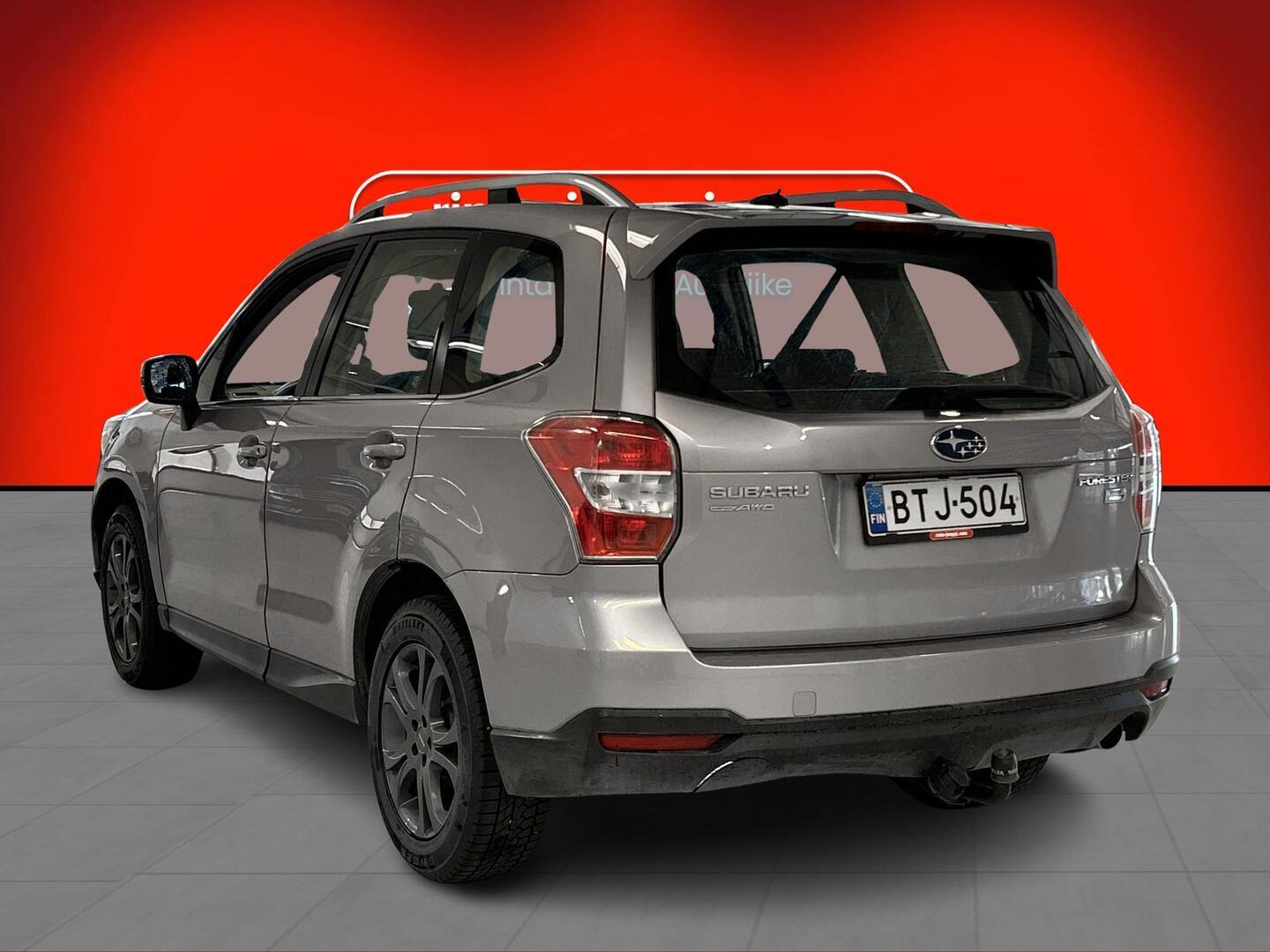 SUBARU Forester 2015