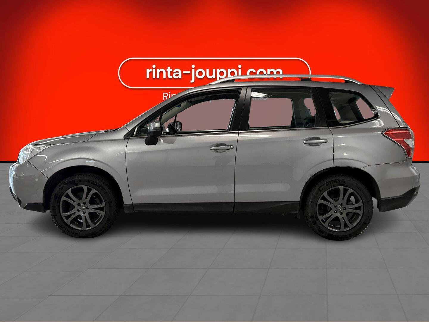 SUBARU Forester 2015