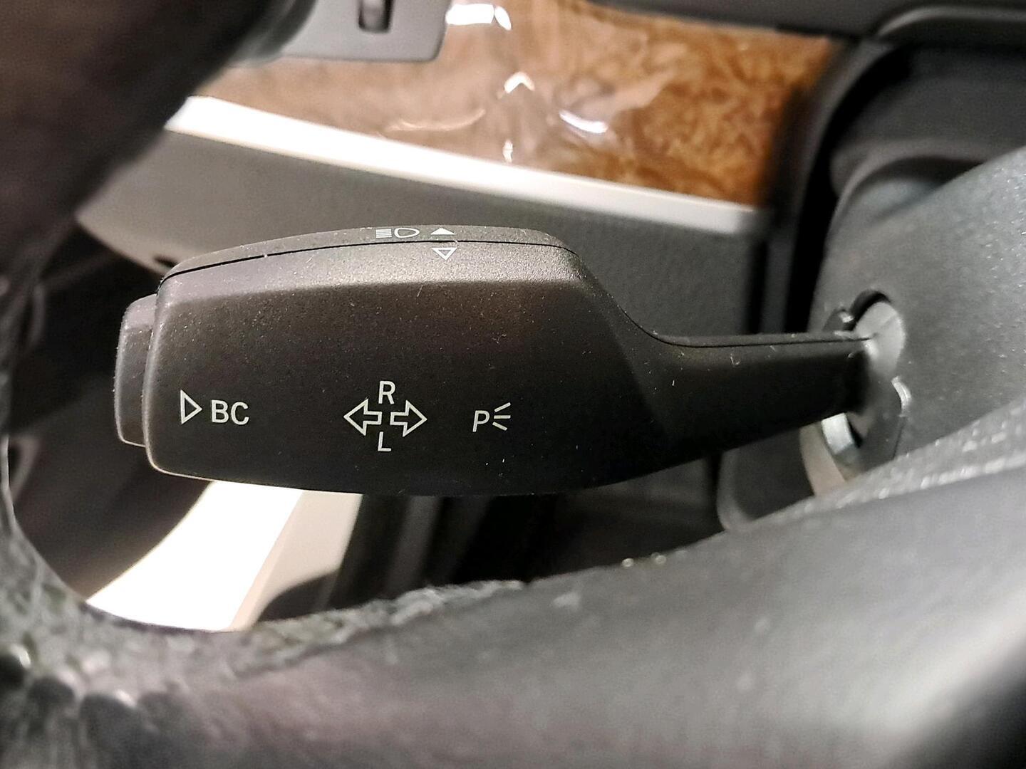BMW 523 2010