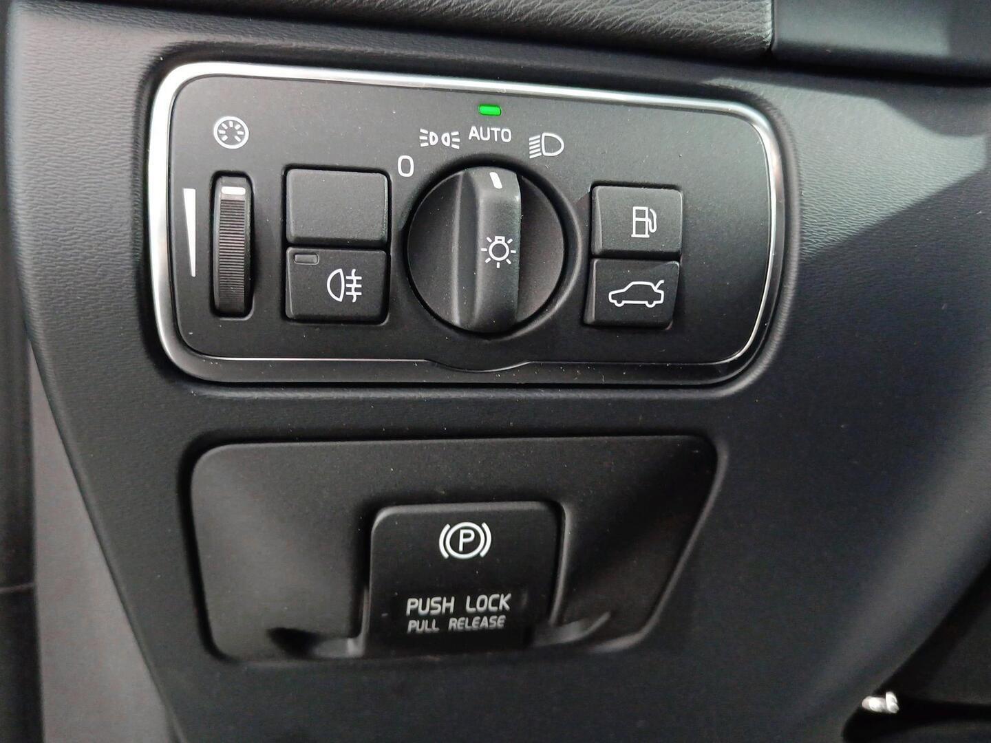 VOLVO V60 2013