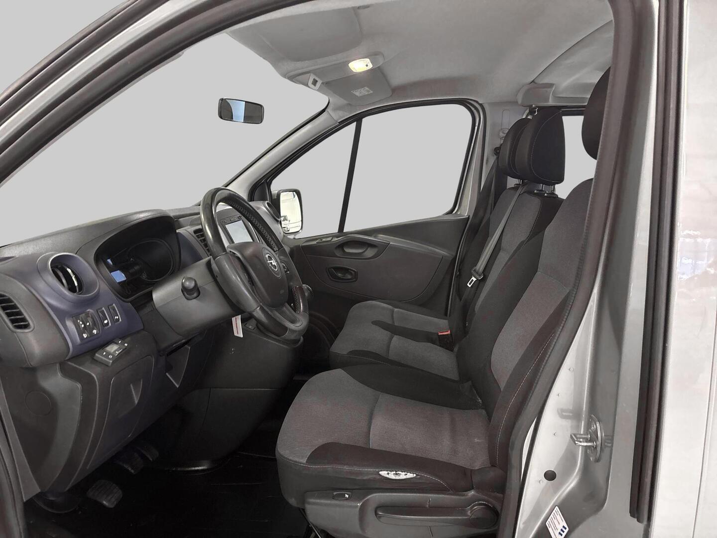 OPEL Vivaro 2015