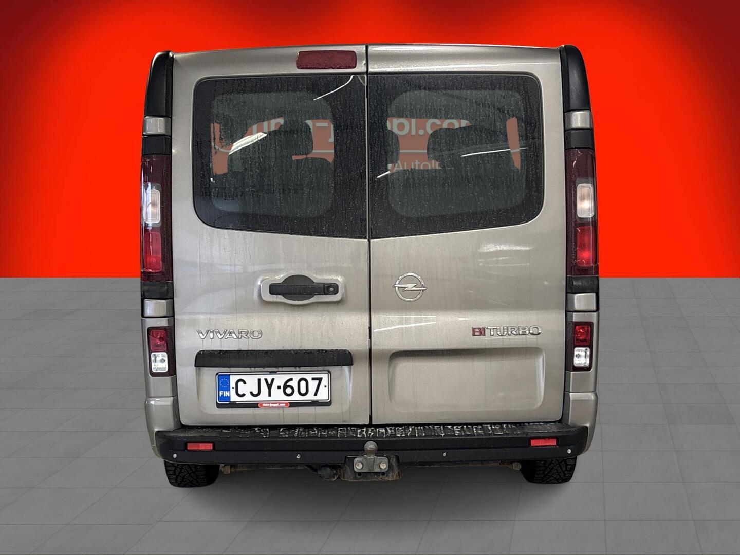OPEL Vivaro 2015
