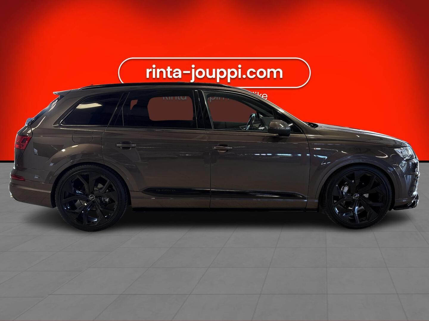 AUDI Q7 2015