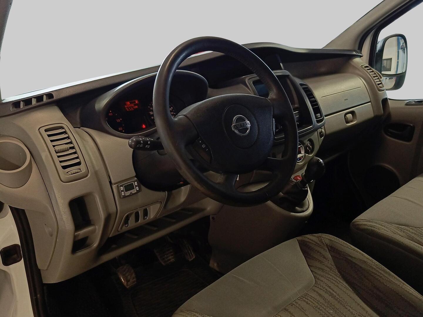 NISSAN Primastar 2010