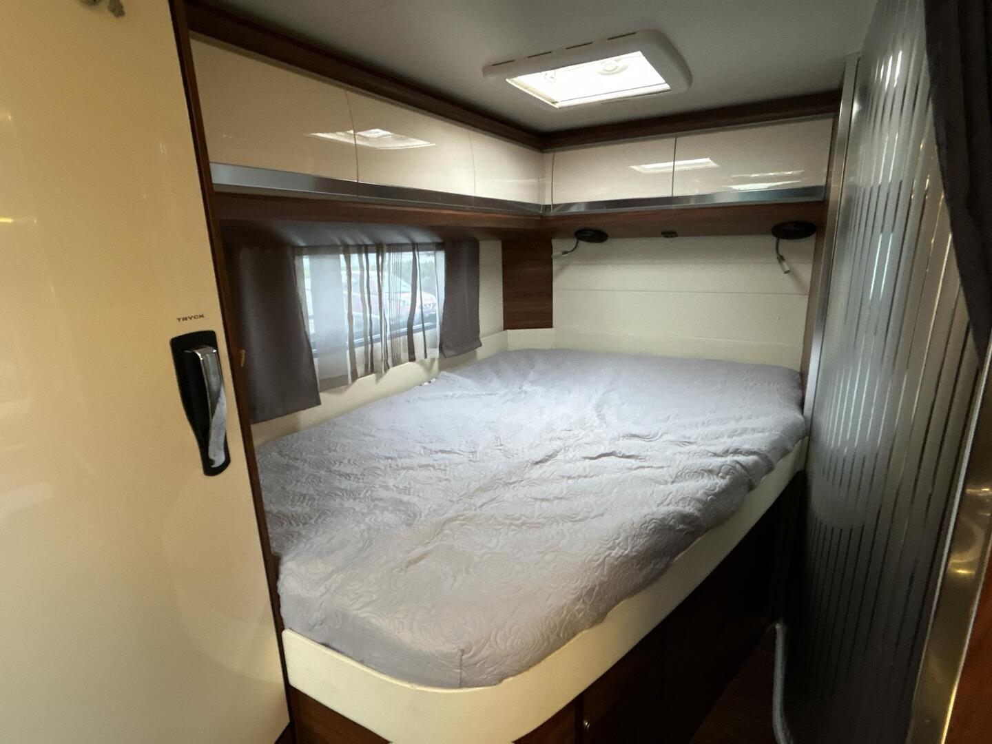 HOBBY PREMIUM DRIVE 65 FL 2013