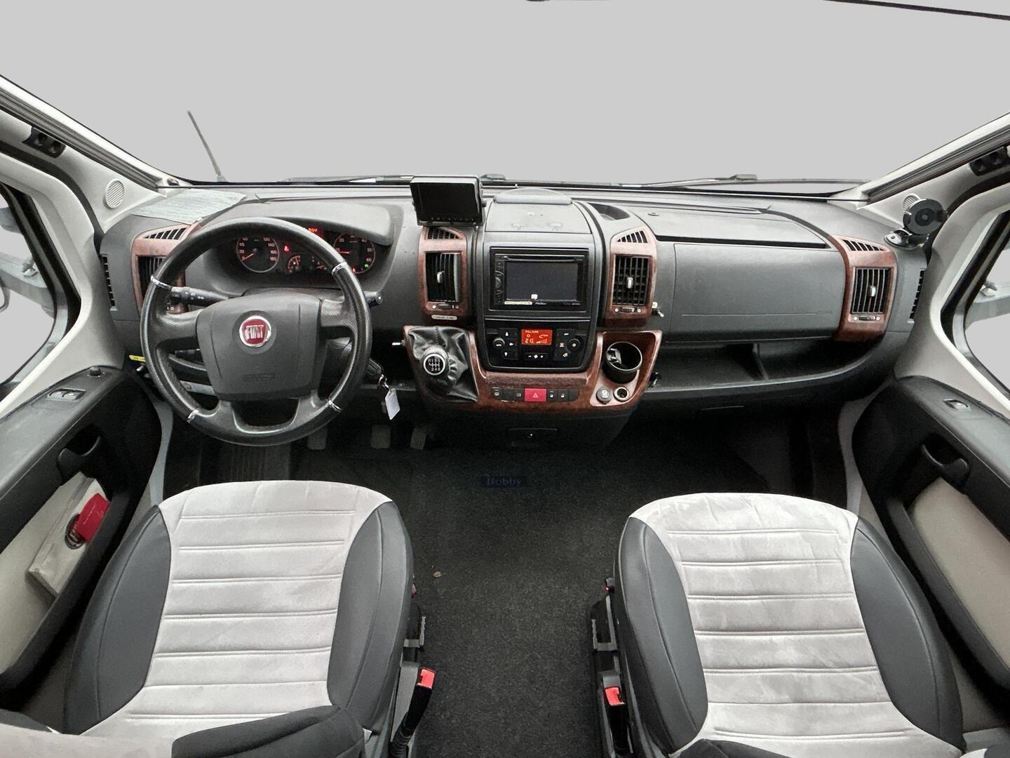 HOBBY PREMIUM DRIVE 65 FL 2013