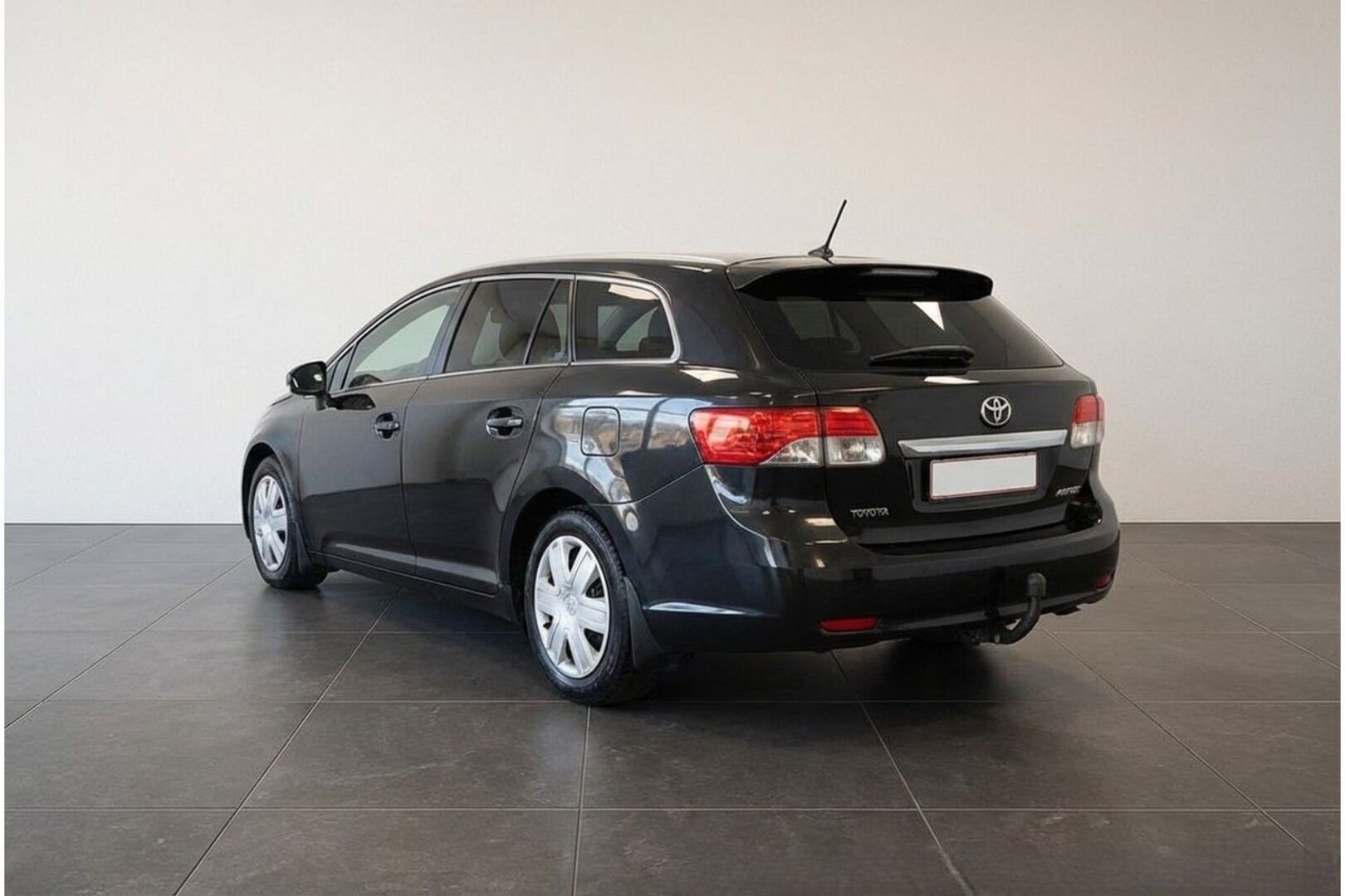 TOYOTA AVENSIS 2015