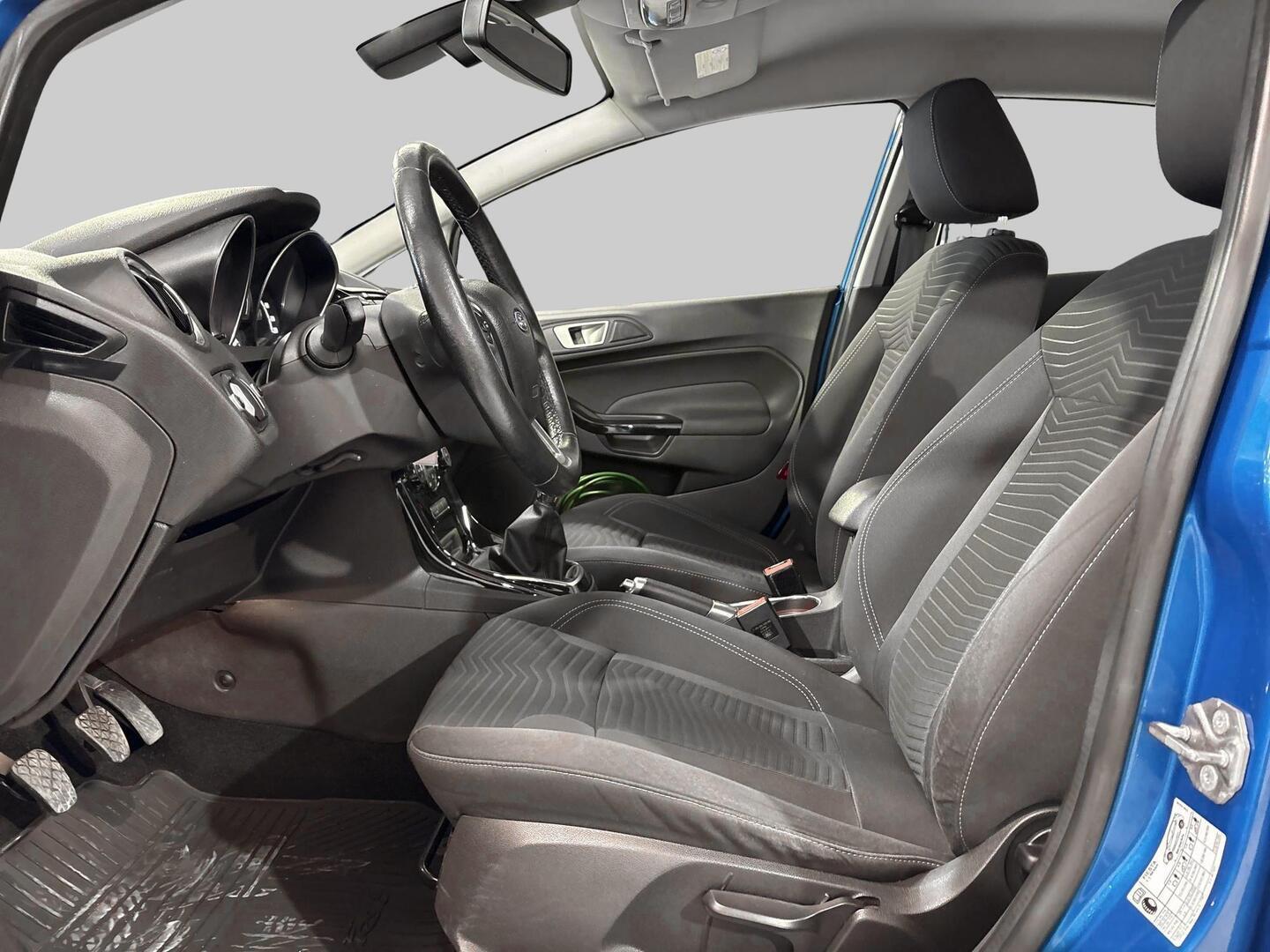 FORD Fiesta 2013