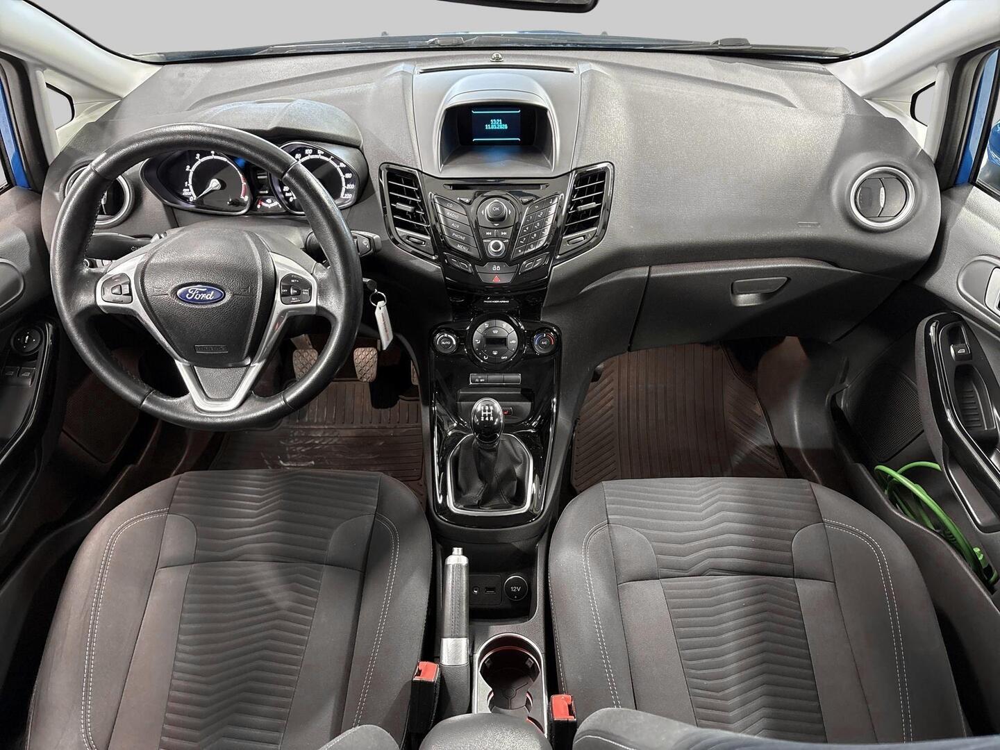 FORD Fiesta 2013