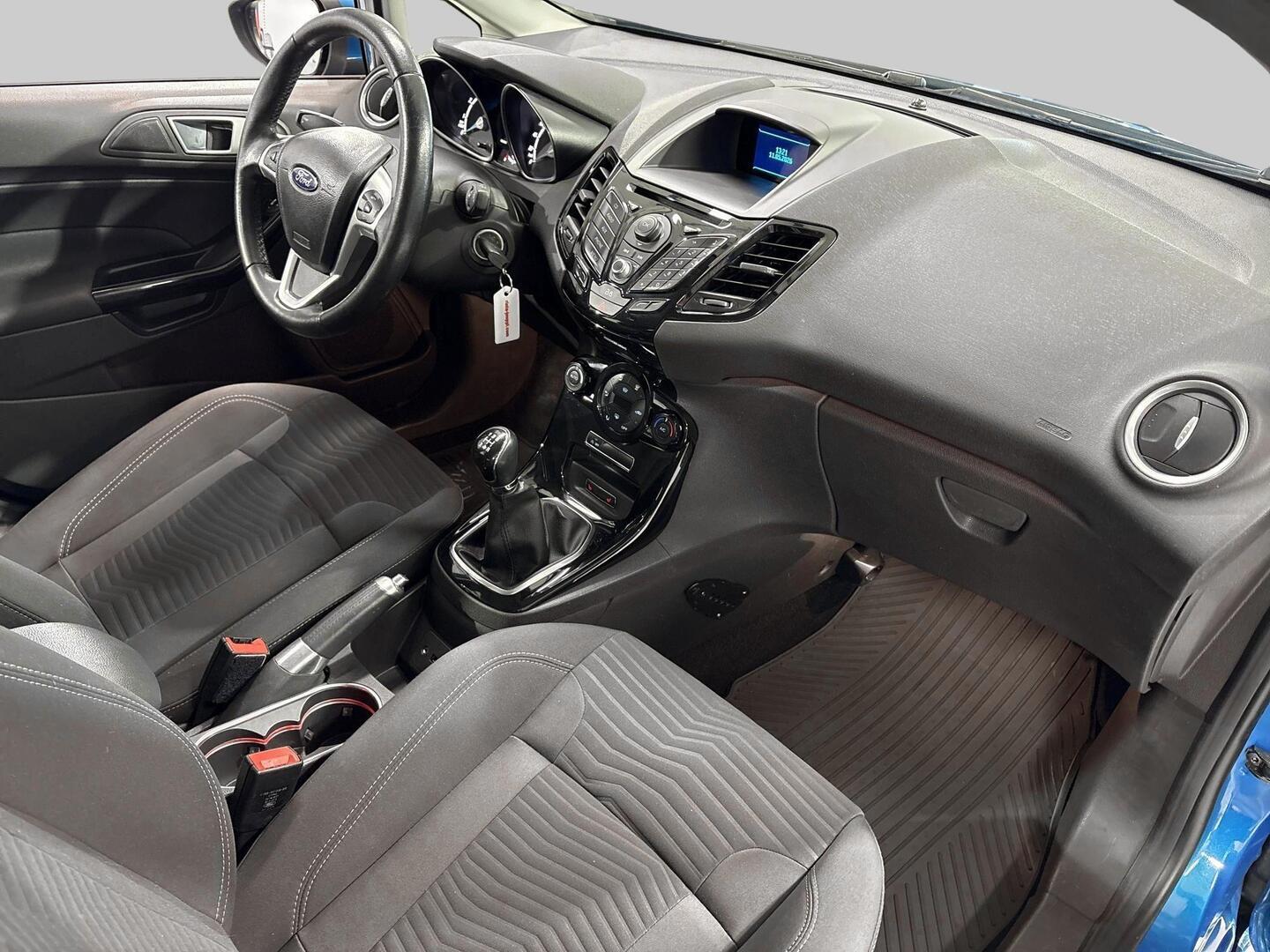 FORD Fiesta 2013