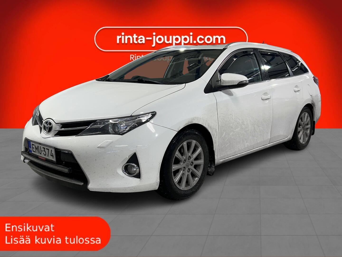 TOYOTA Auris 2014