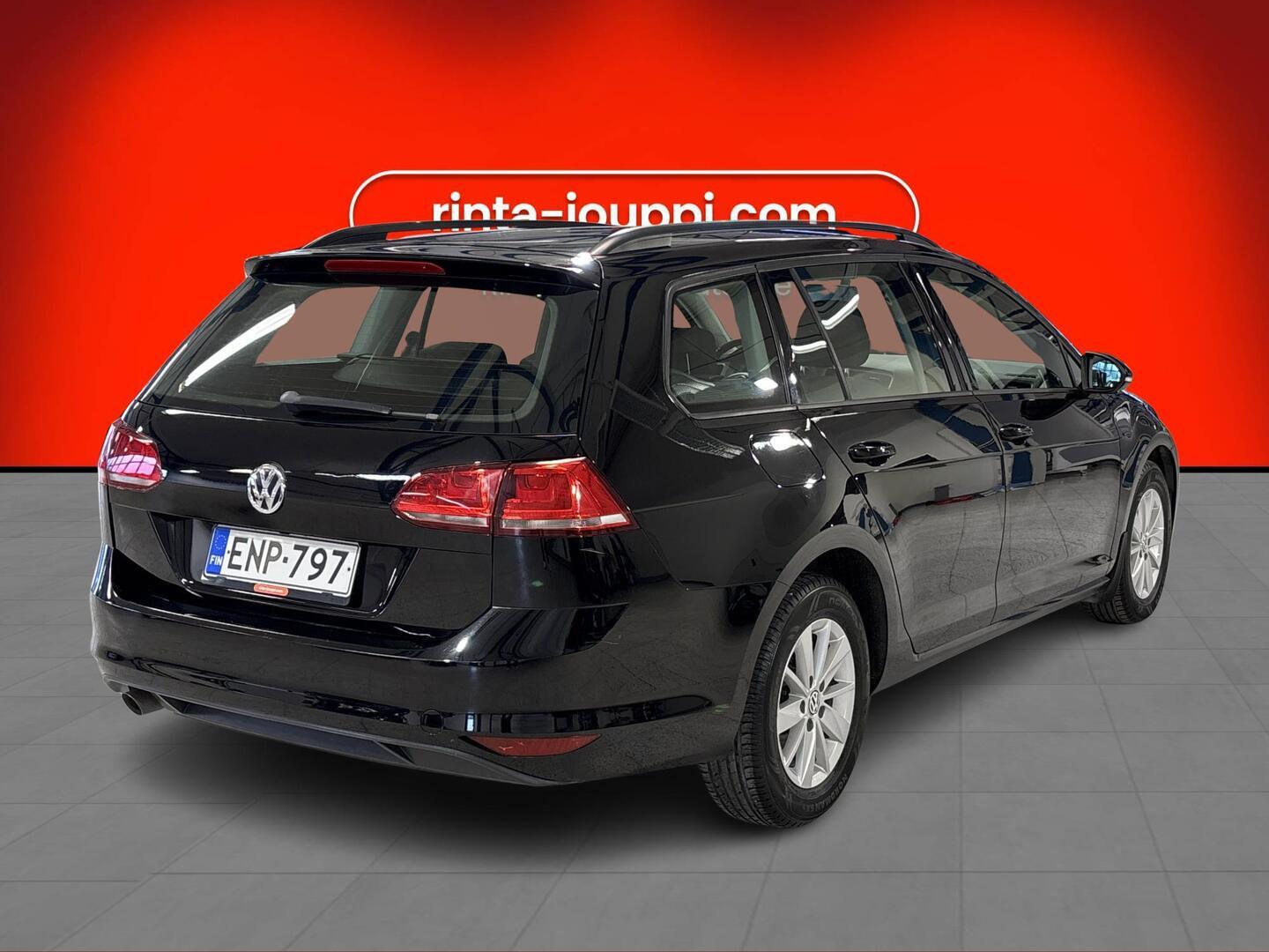 VOLKSWAGEN Golf 2015