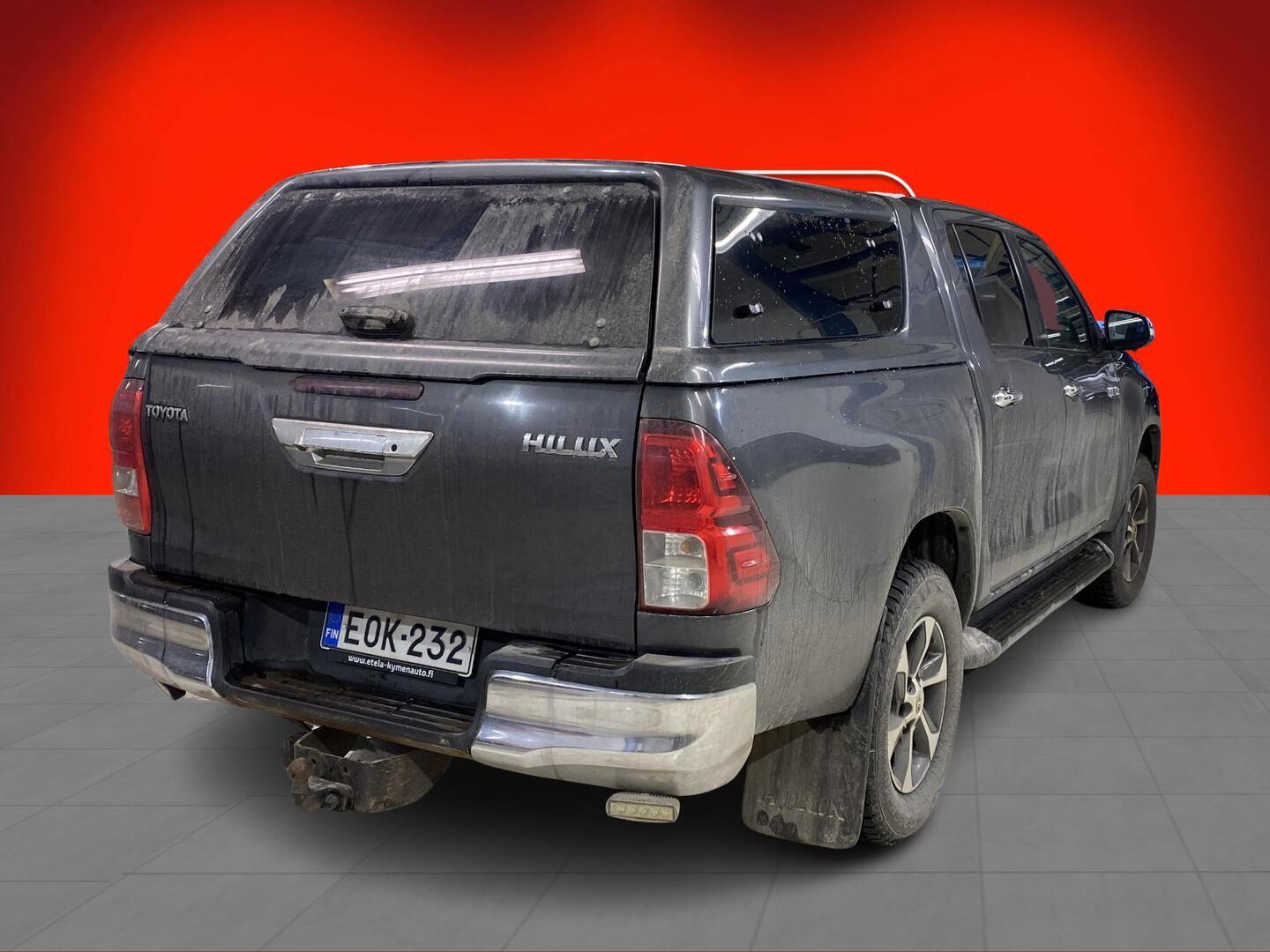 TOYOTA Hilux 2017