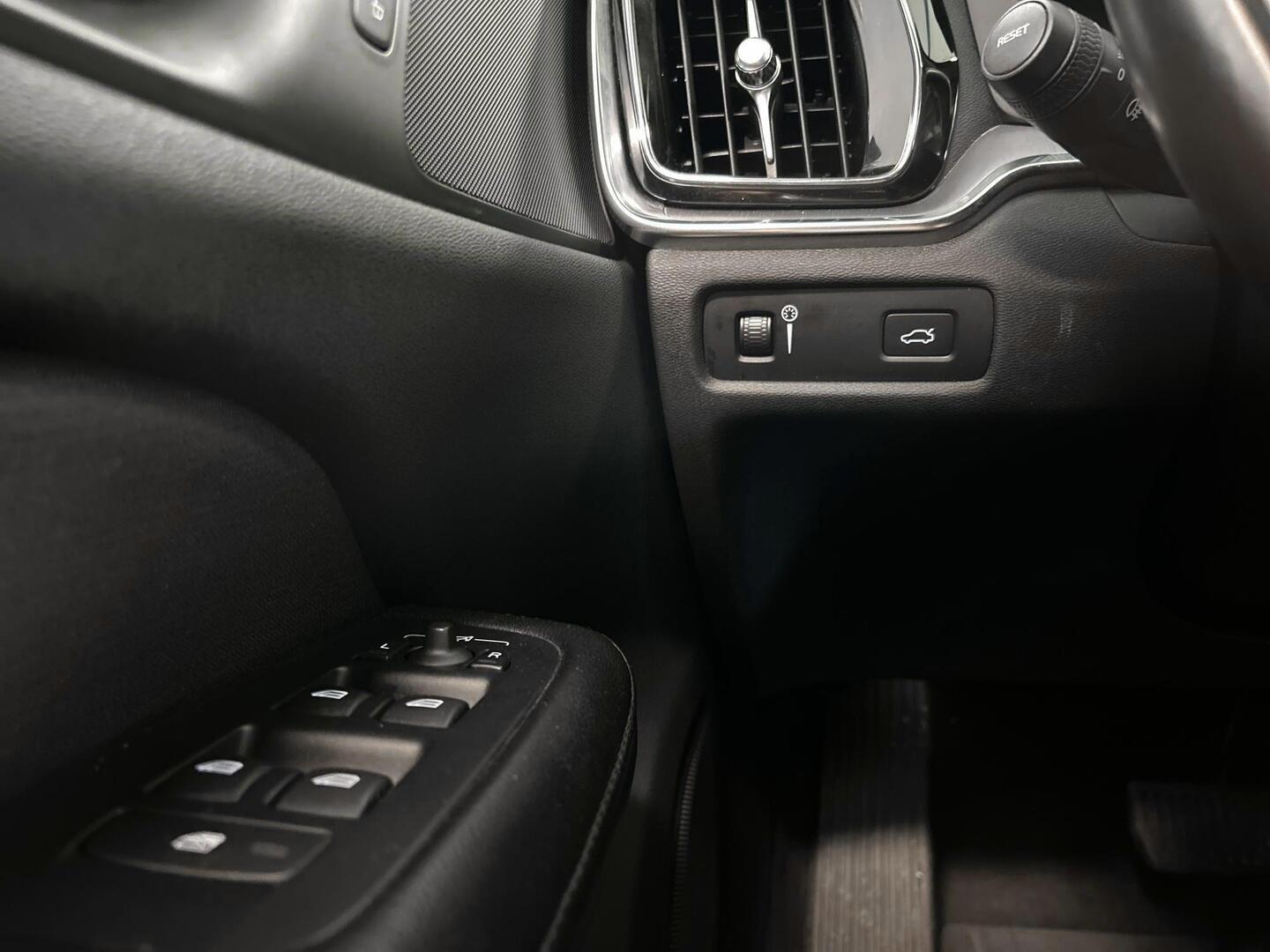 VOLVO V60 2018