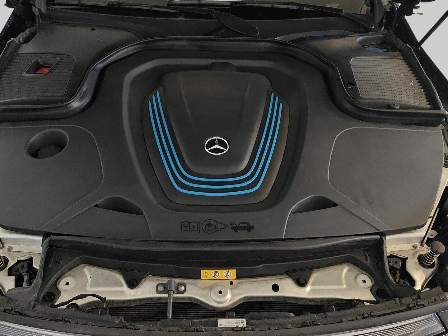 MERCEDES-BENZ EQC 2020