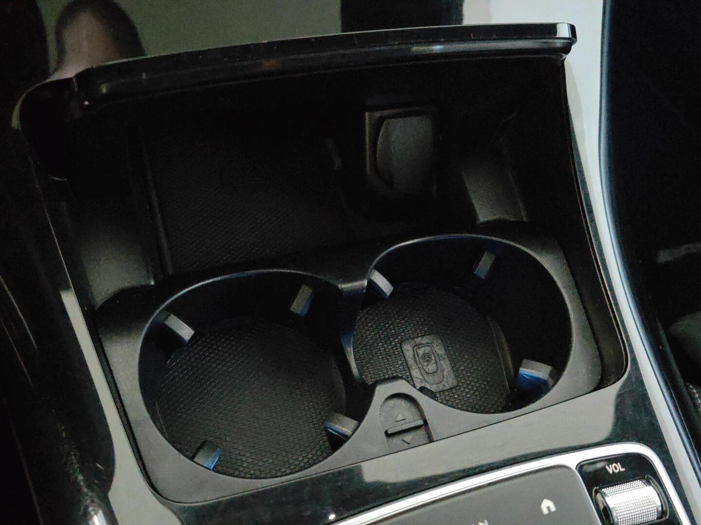 MERCEDES-BENZ EQC 2020