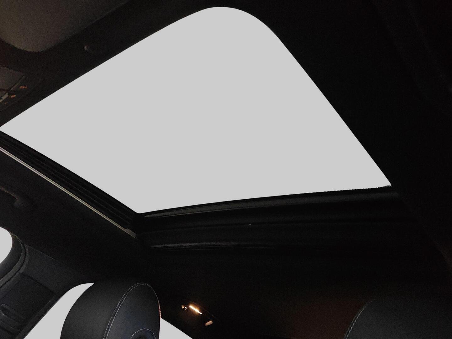 MERCEDES-BENZ EQC 2020