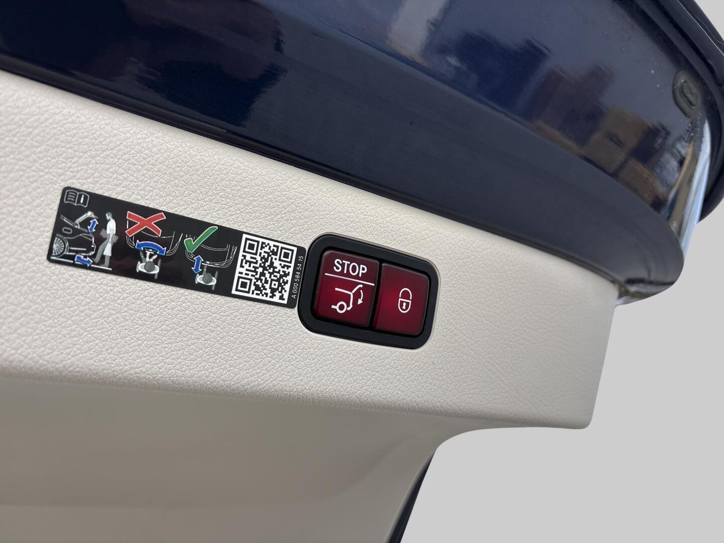 MERCEDES-BENZ EQS 2022