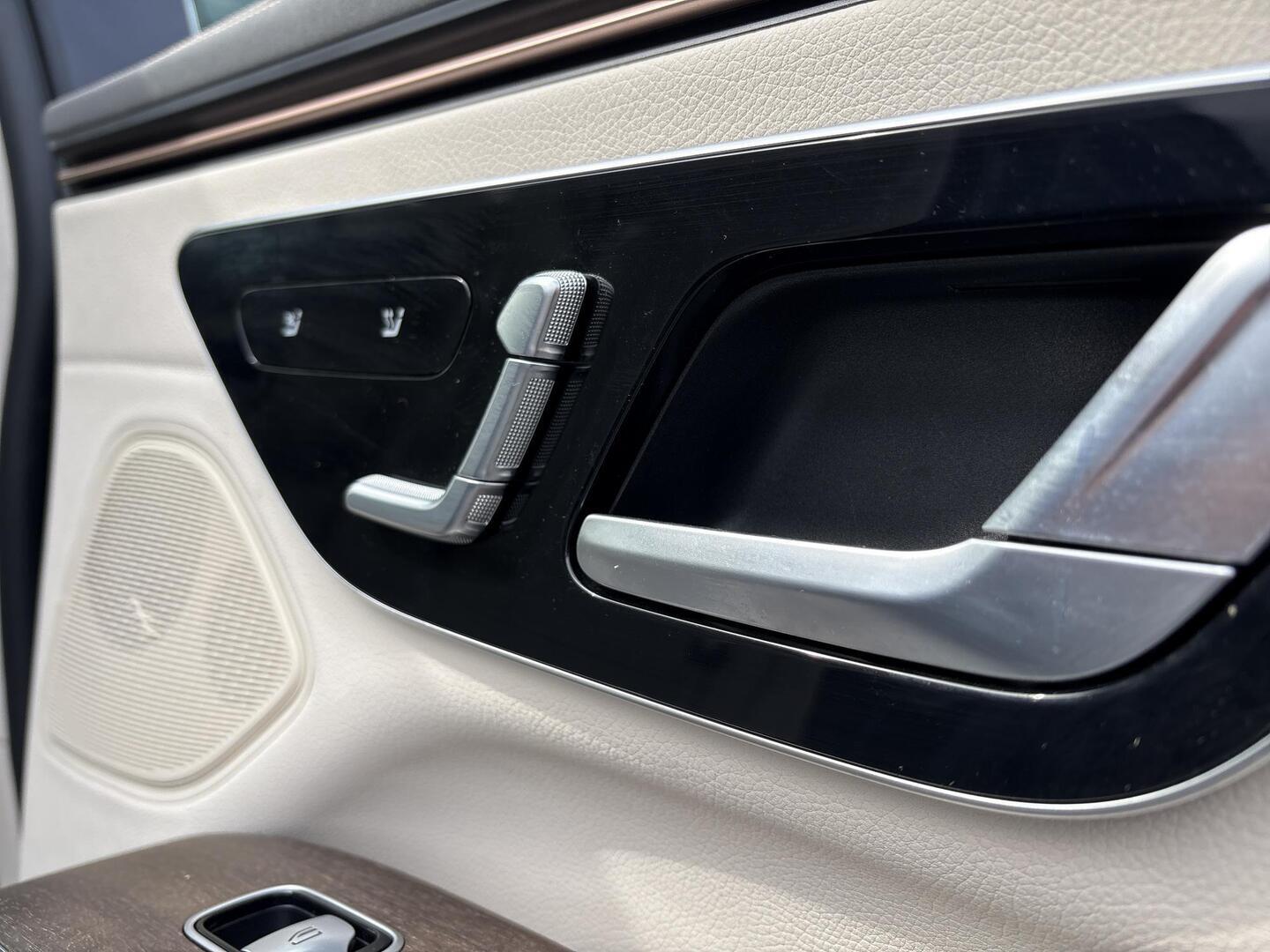 MERCEDES-BENZ EQS 2022