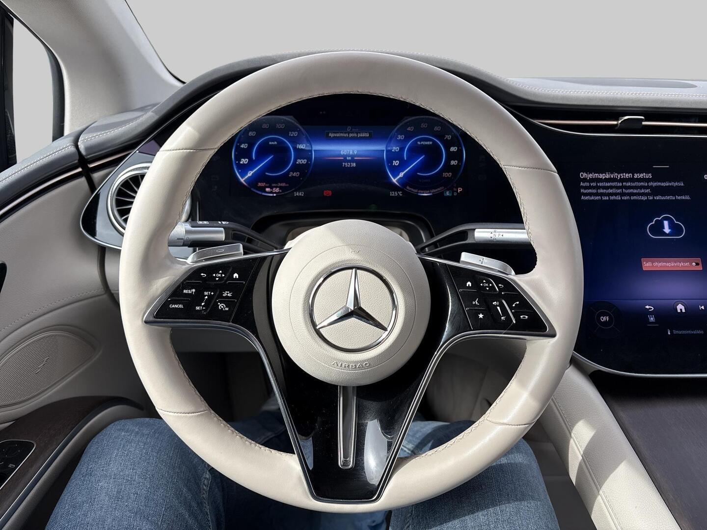 MERCEDES-BENZ EQS 2022