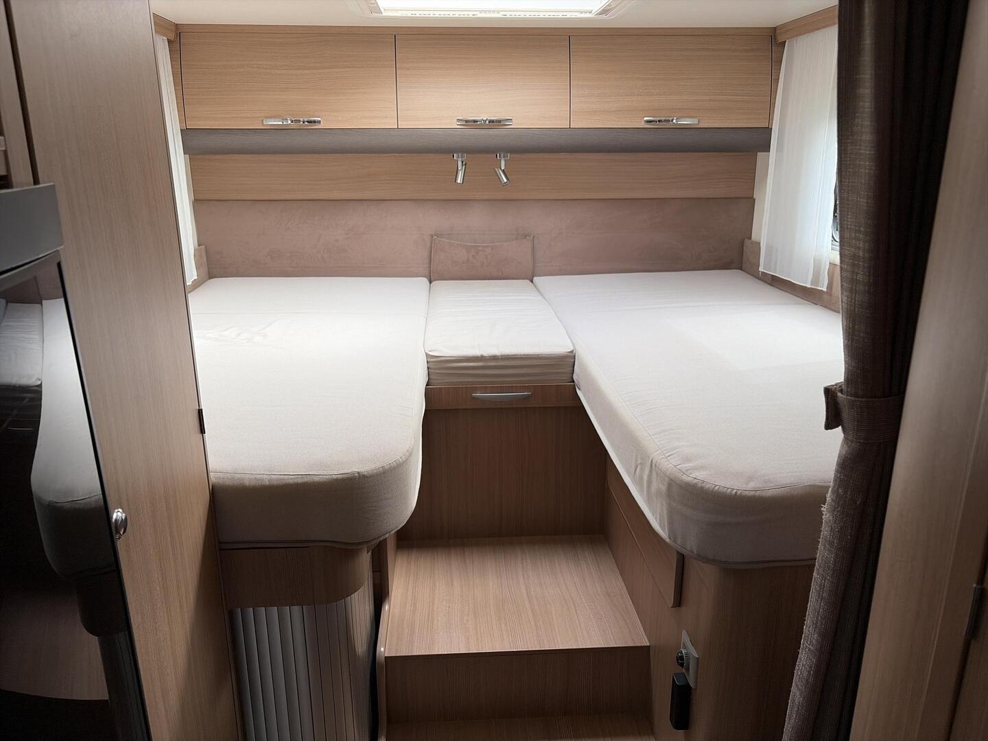 ADRIA Matrix M 680SL 2013