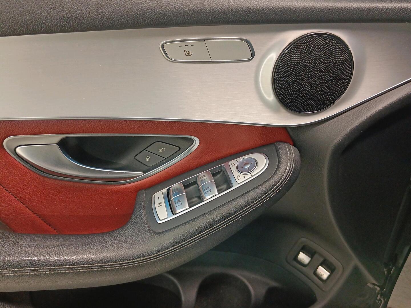 MERCEDES-BENZ GLC 2017