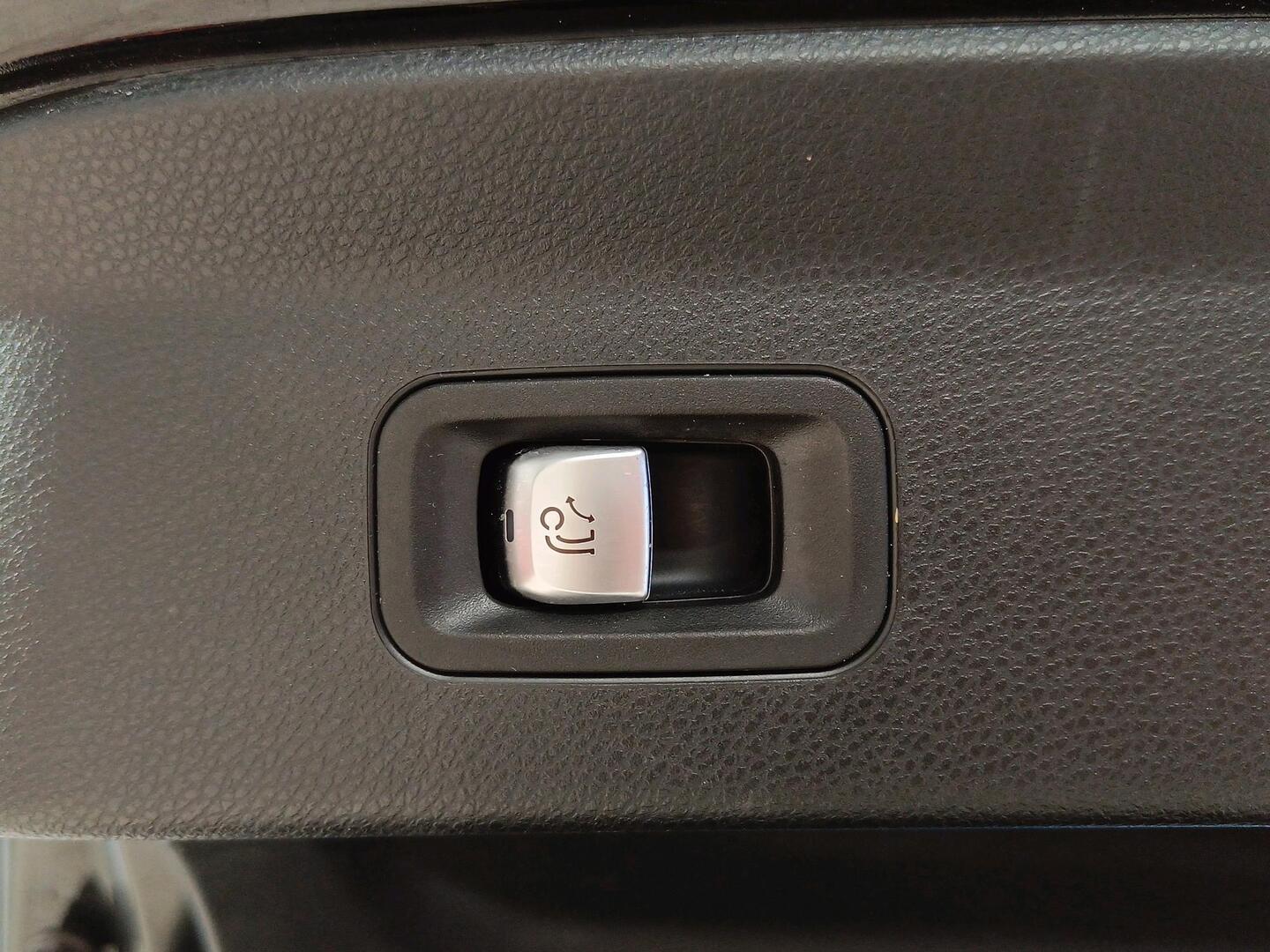 MERCEDES-BENZ GLC 2017