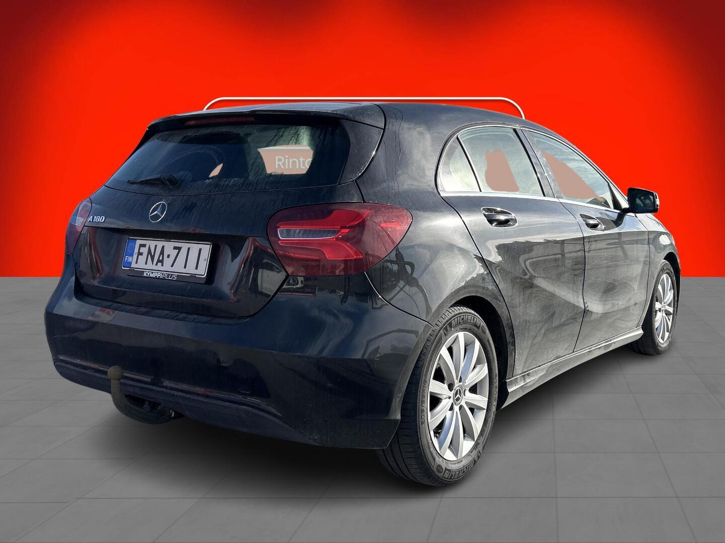 MERCEDES-BENZ A 2018