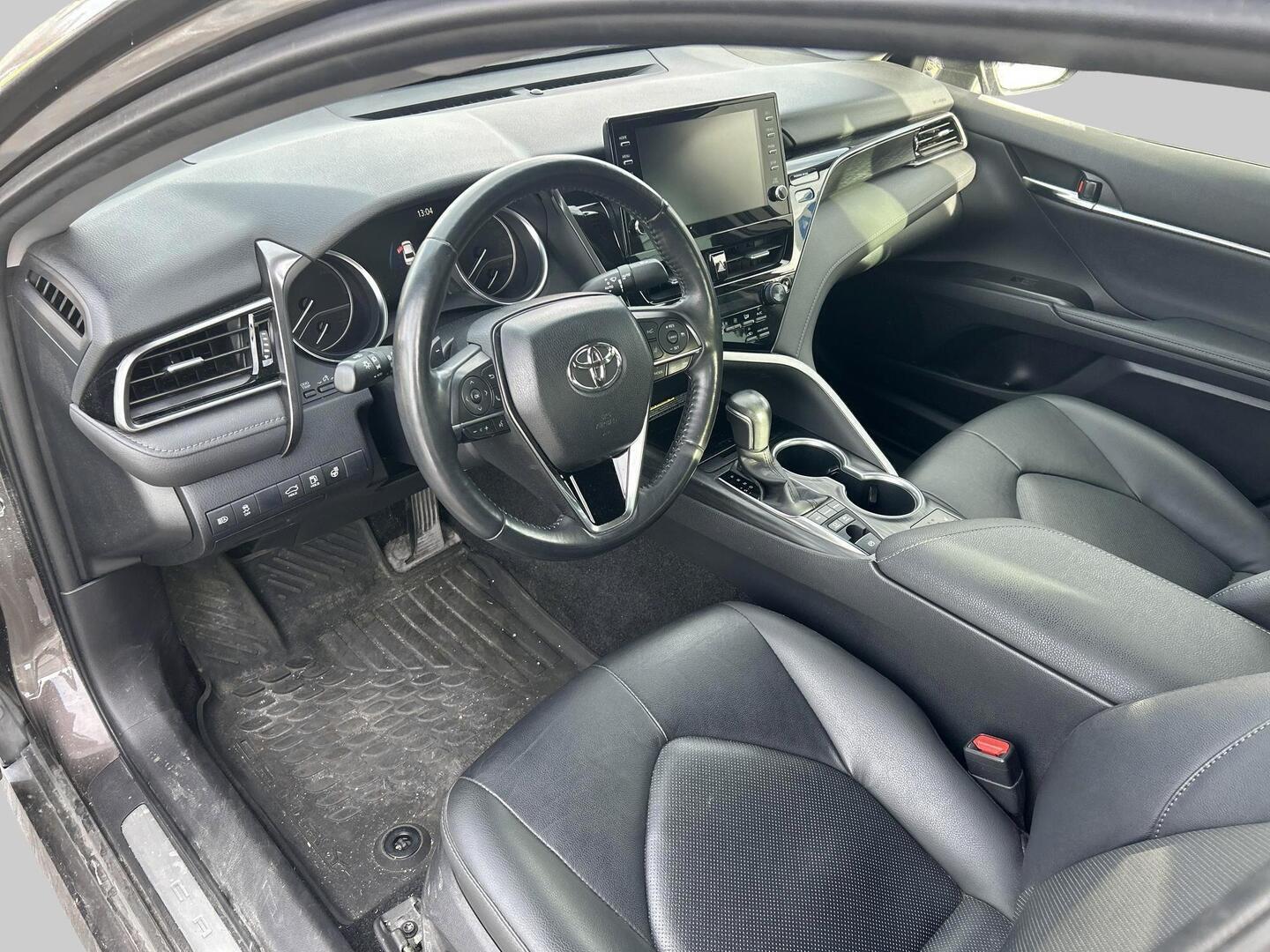 TOYOTA Camry 2022
