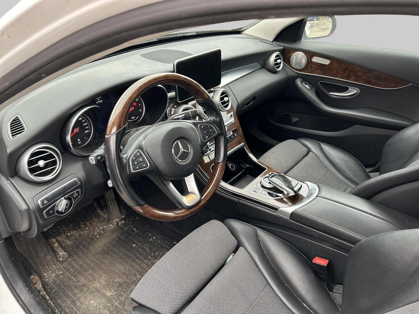 MERCEDES-BENZ C 2016