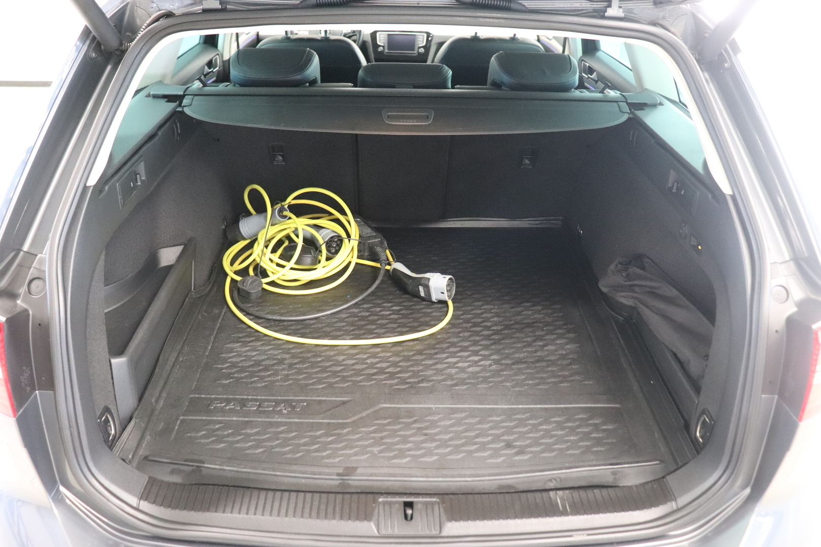 VOLKSWAGEN PASSAT 2017