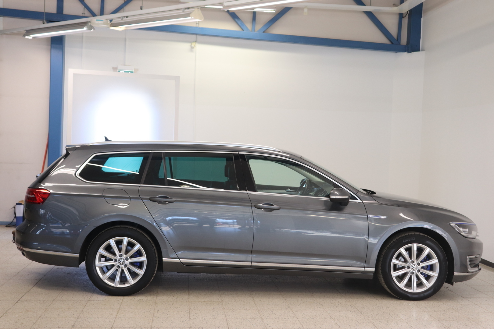 VOLKSWAGEN PASSAT 2017