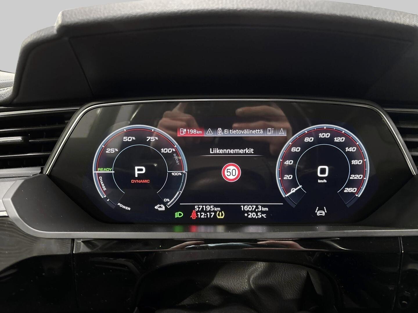 AUDI Q8 E-TRON 2024