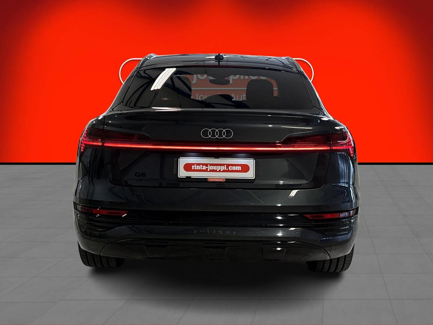 AUDI Q8 E-TRON 2024