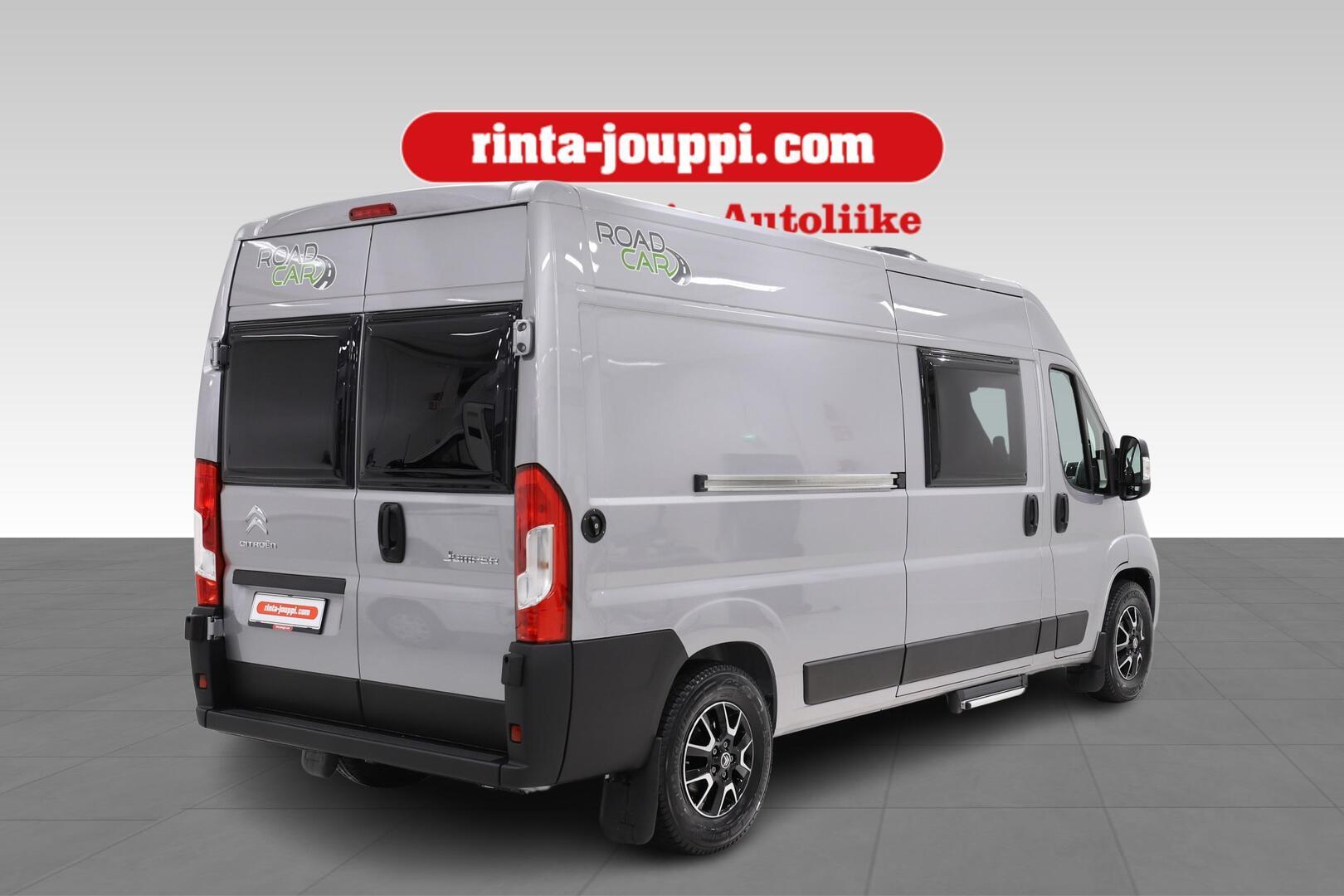 ROADCAR VAN R 601 2024