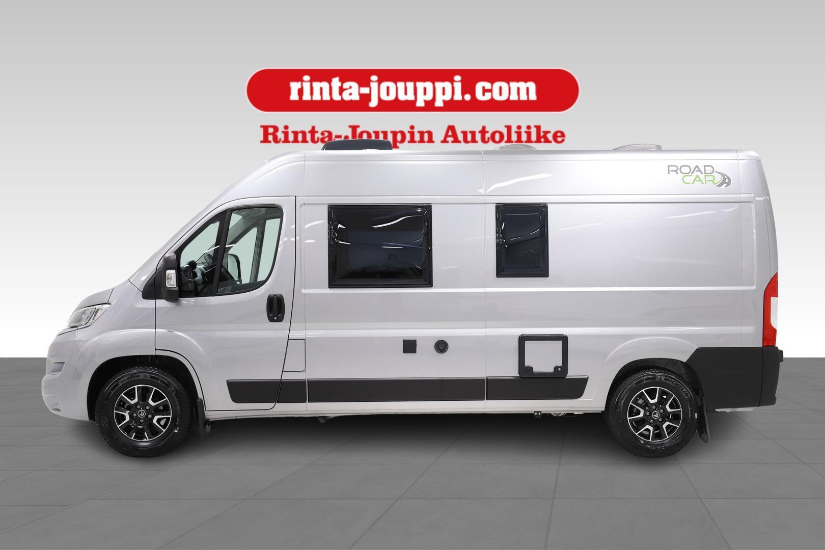 ROADCAR VAN R 601 2024