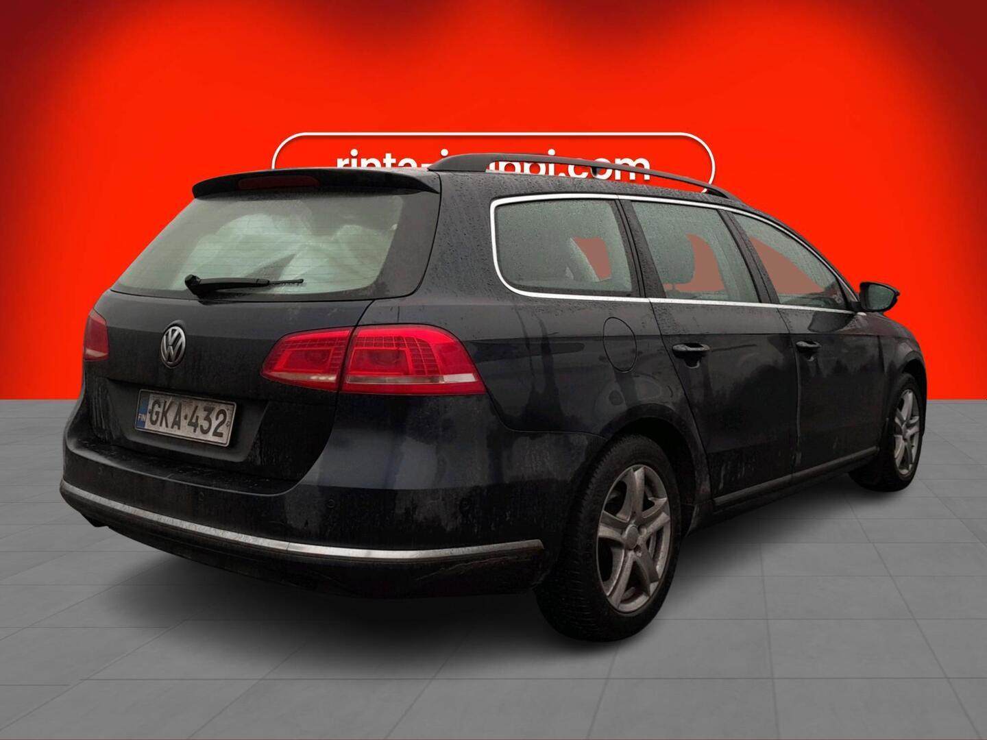 VOLKSWAGEN Passat 2011