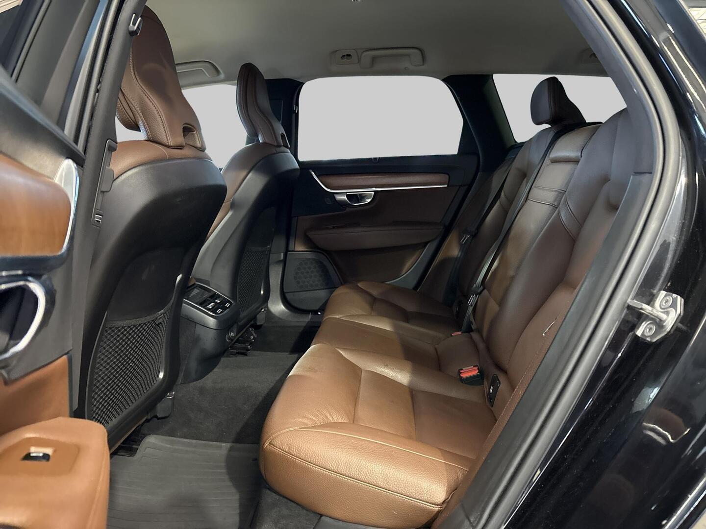 VOLVO V90 2019